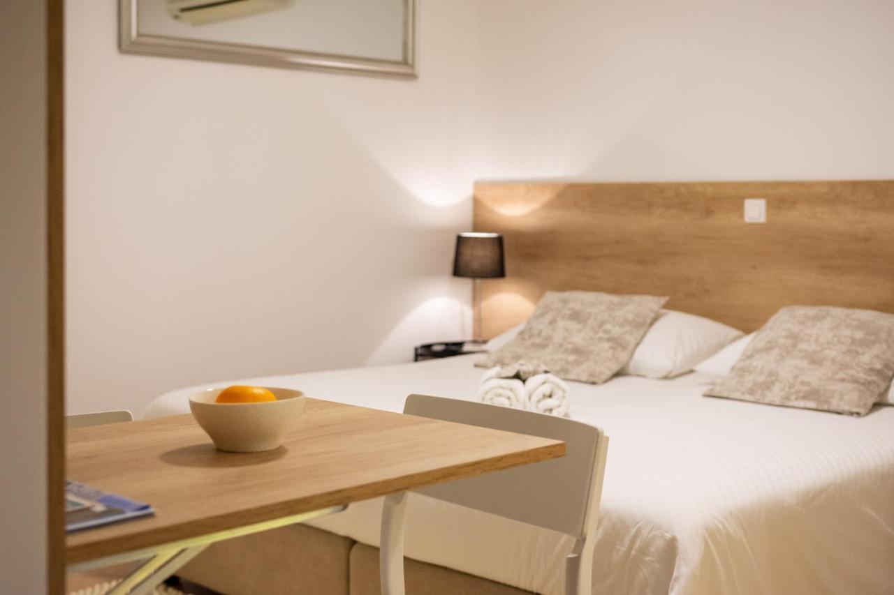 Apartments & Rooms Buble Трогир Экстерьер фото